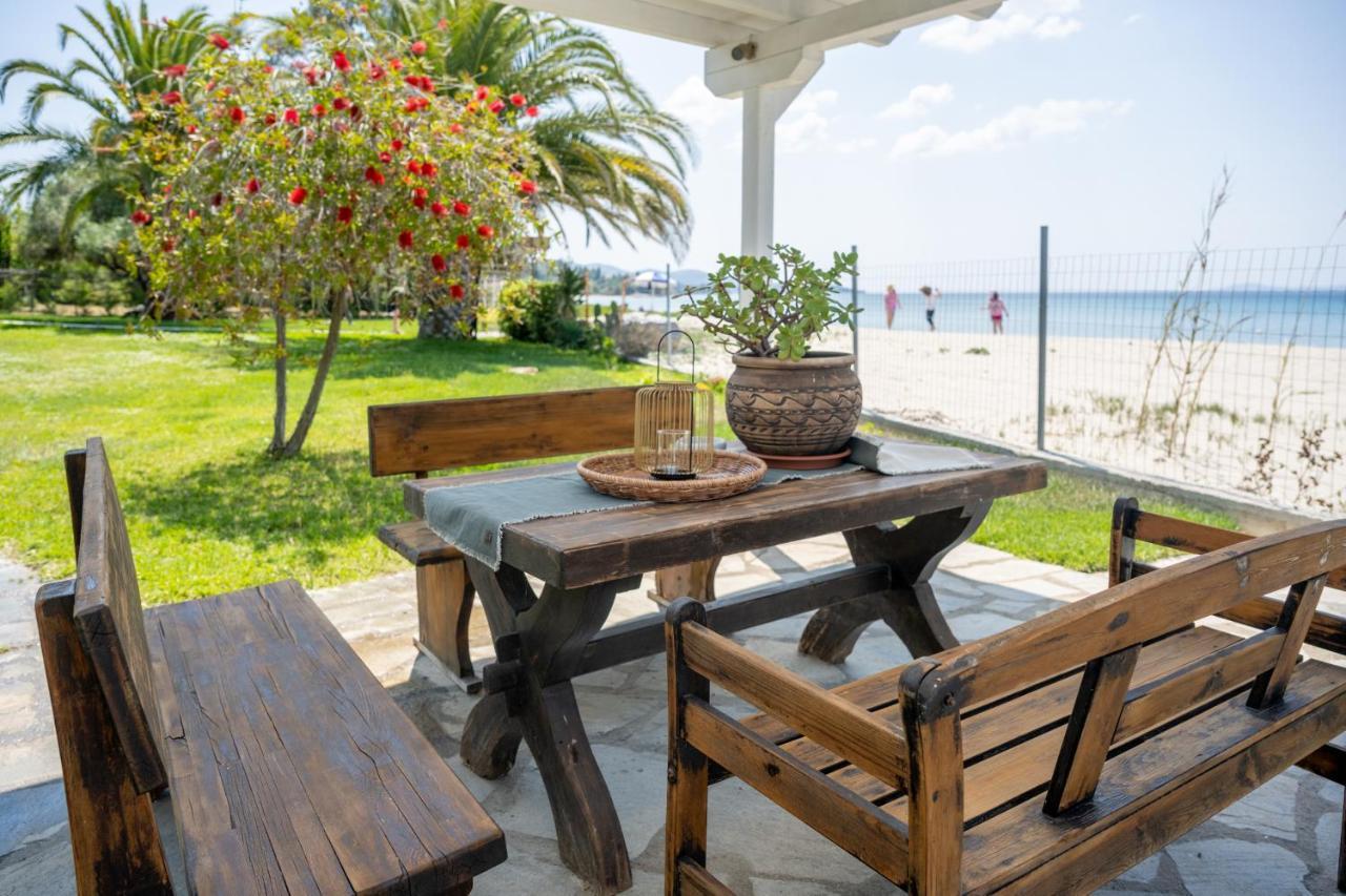 Παραθαλάσσια Βίλα Néos Marmarás Exterior foto